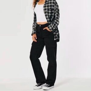 Hollister Black High-Rise Baggy Cargo Pants